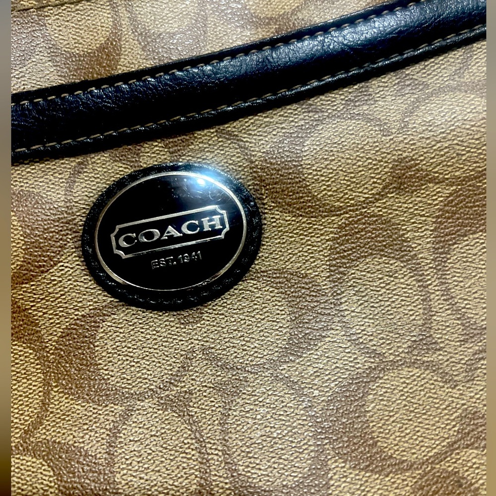 EUC Coach purse bag classic brown CC